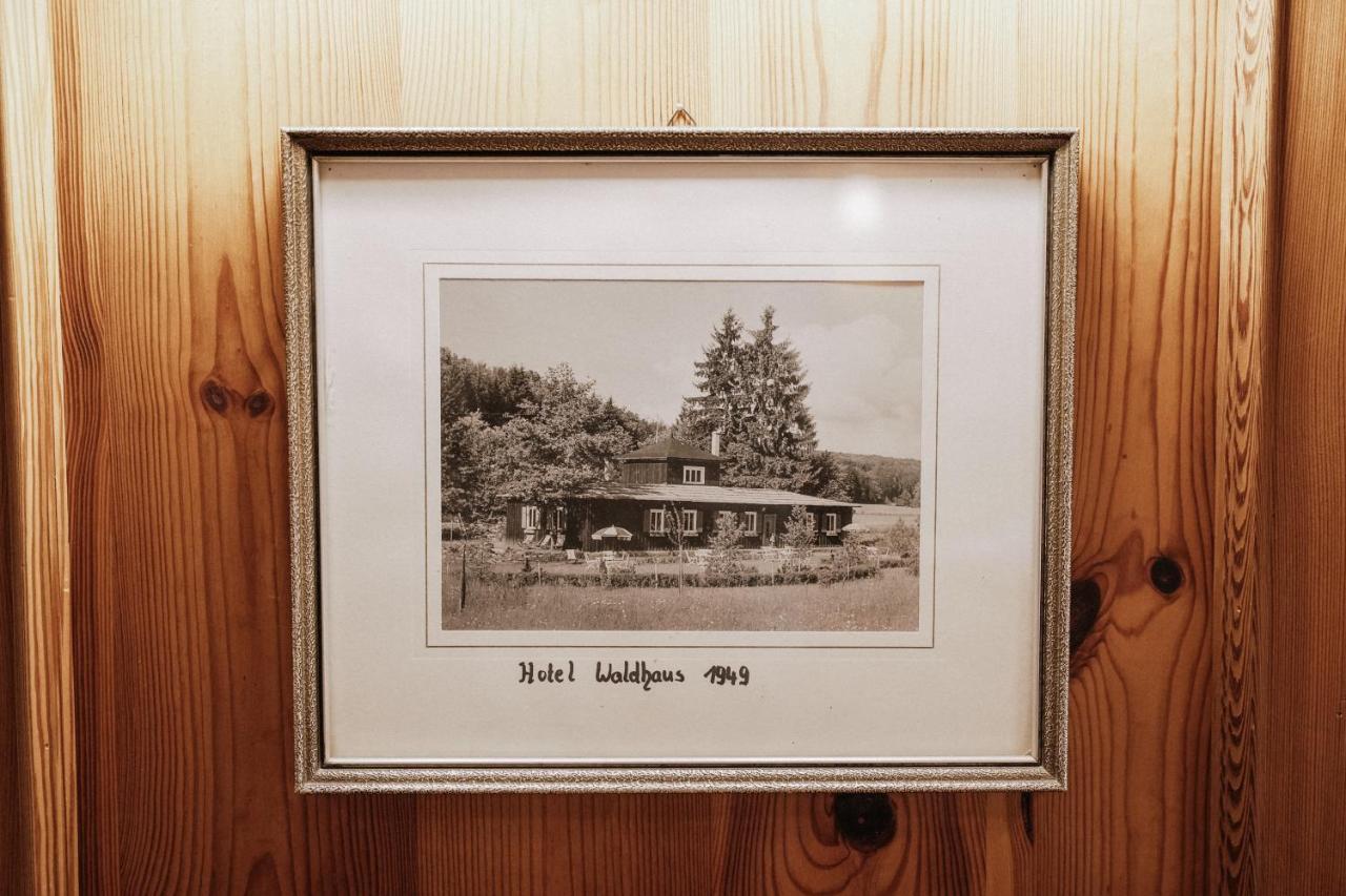 Landhotel Waldhaus Laubach  Bagian luar foto