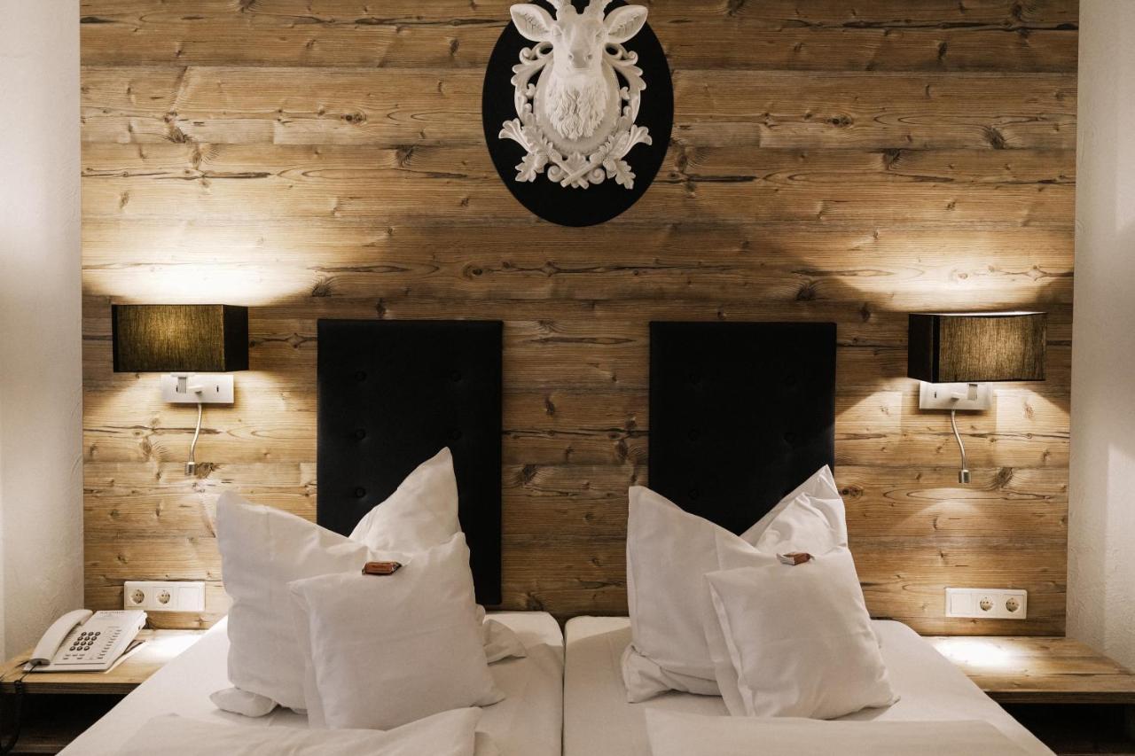 Landhotel Waldhaus Laubach  Bagian luar foto