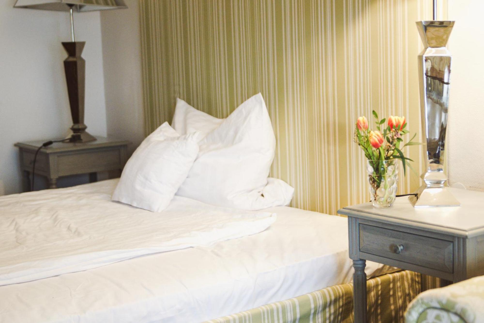 Landhotel Waldhaus Laubach  Bagian luar foto